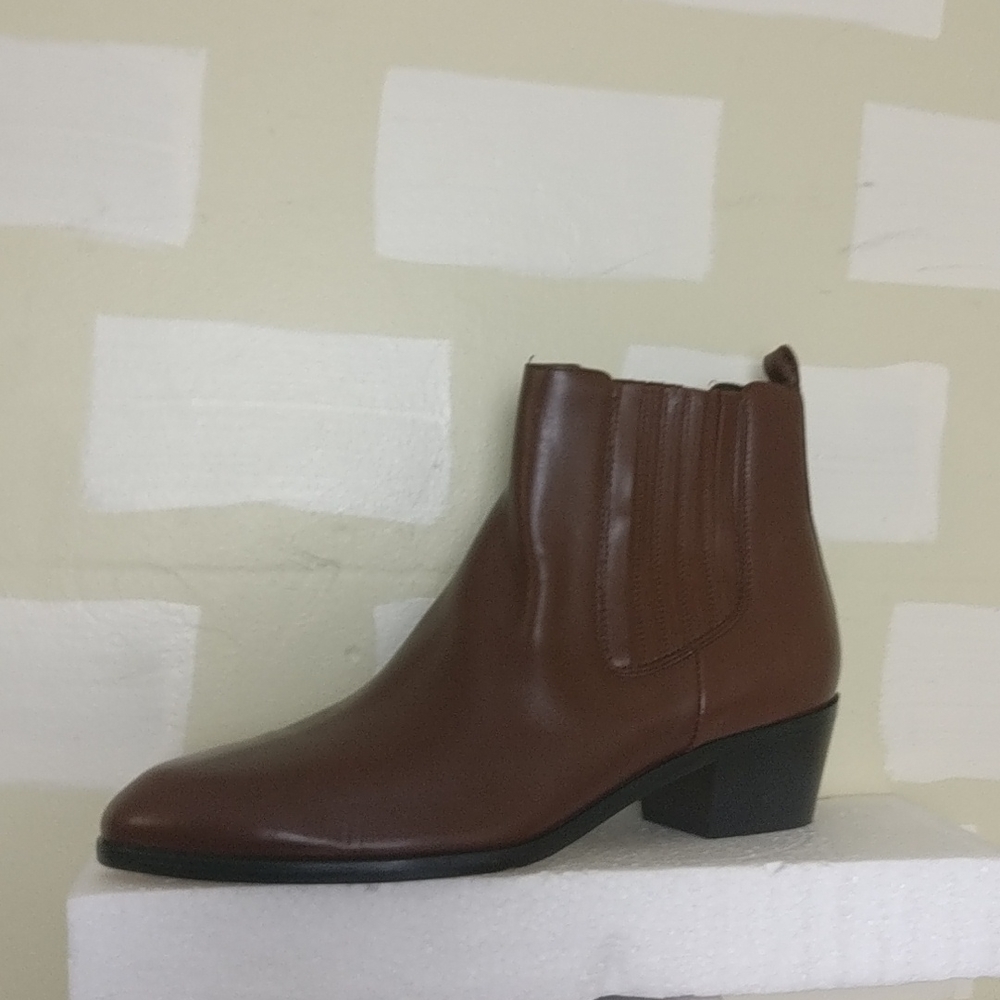 Leather Boot Beatles boot J.Crew Chelsea Boot 100%LEATHER in & out Wmn 8us NEW - Picture 2 of 6